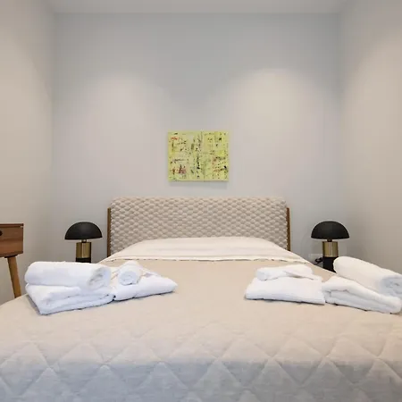 Limani Blue, Charming Steps From The Sea Apartment Gythio