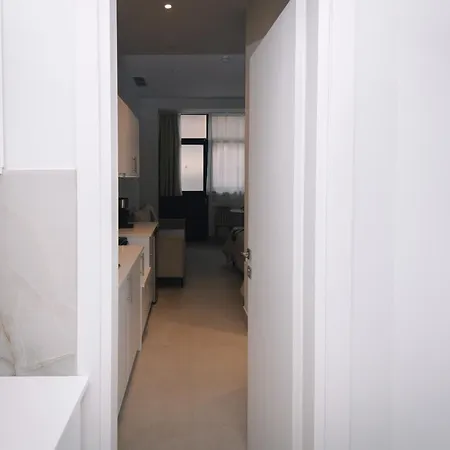 Limani Blue, Charming Steps From The Sea Apartment Gythio