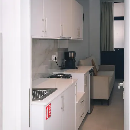Limani Blue, Charming Steps From The Sea Apartment