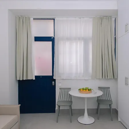Limani Blue, Charming Steps From The Sea Gythio