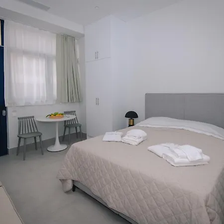Apartment Limani Blue, Charming Steps From The Sea Gythio